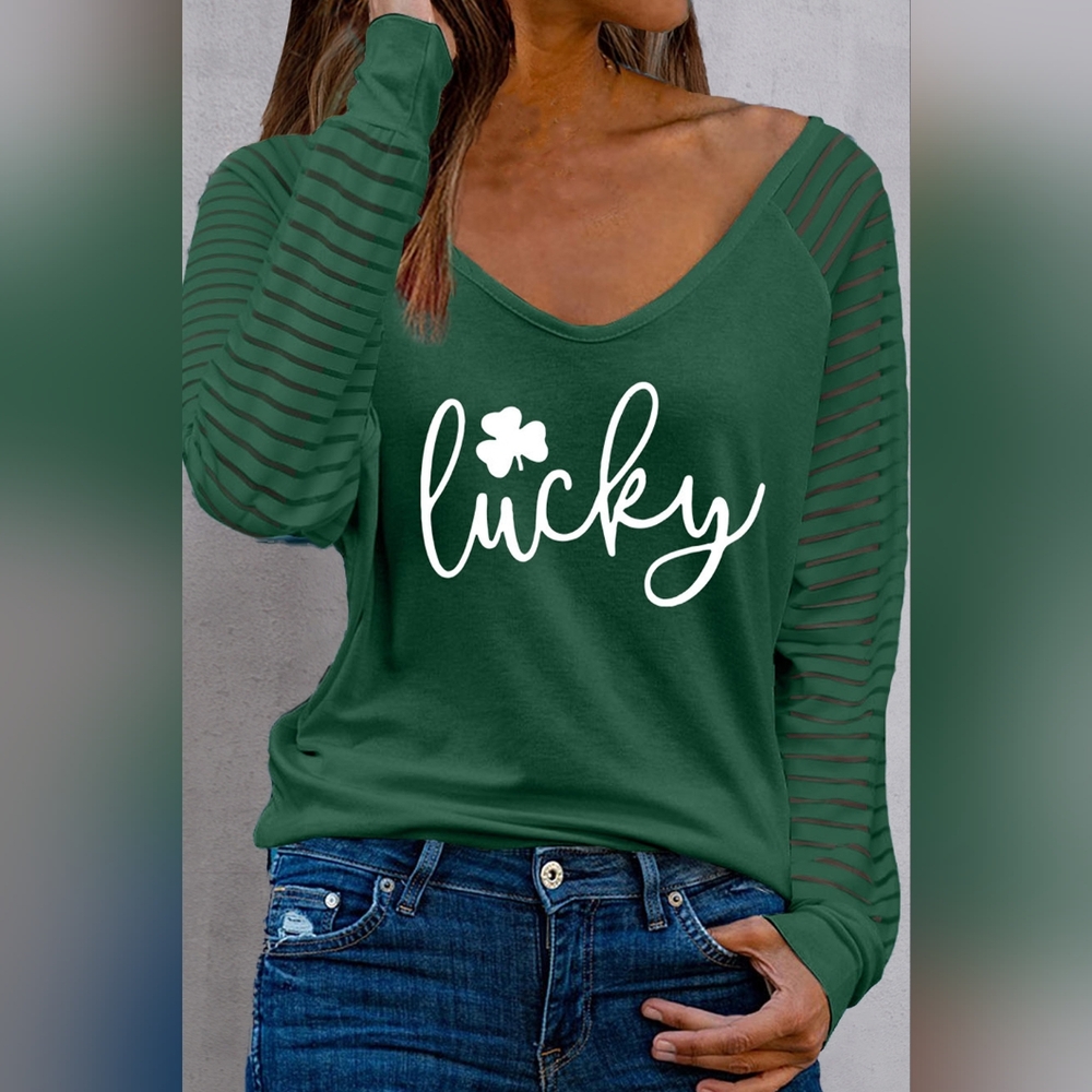 LUCKY V-Neck Raglan Sleeve Blouse